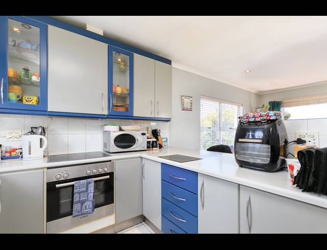 2 BEDROOM APARTMENT FOR SALE IN WEST BEACH